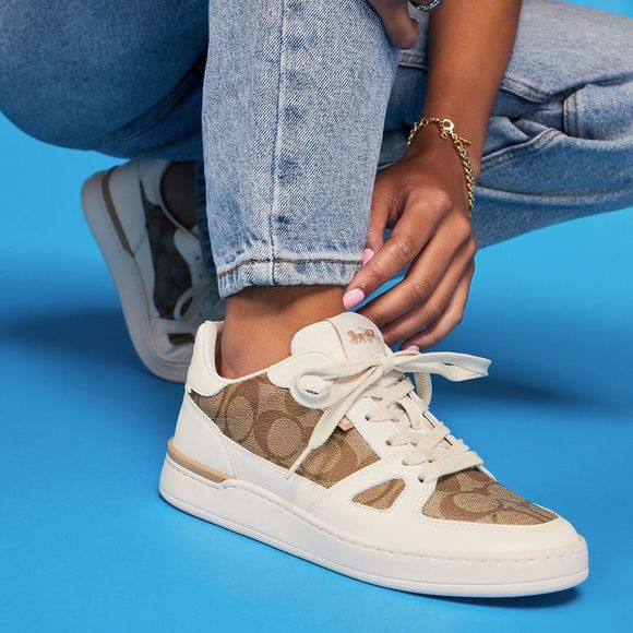 NWT Coach Outlet Clip Court Low Top Sneaker In Signature Canvas - Picture 5 of 7
